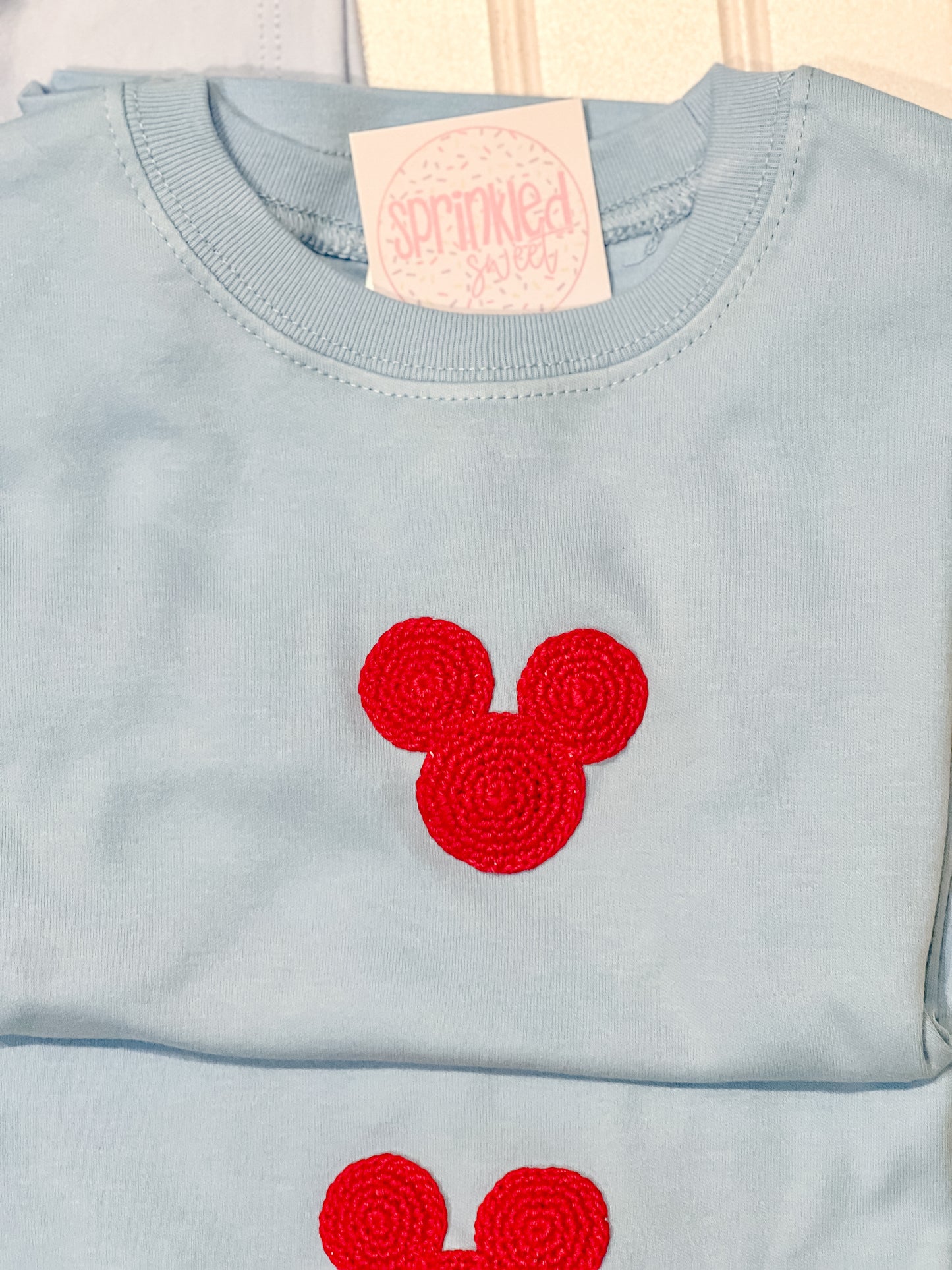 Crocheted mouse tee